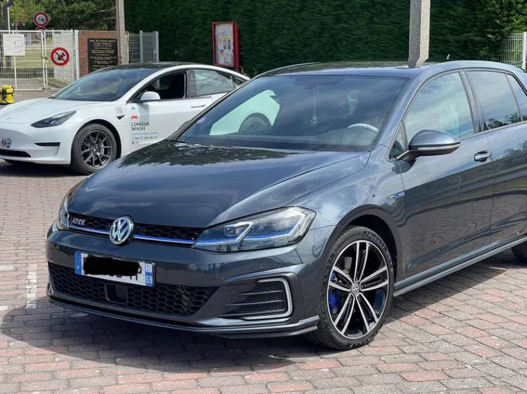 Professionnel pour faire le nettoyage d'une voiture près de Douai , Douai, LONGUE WASH